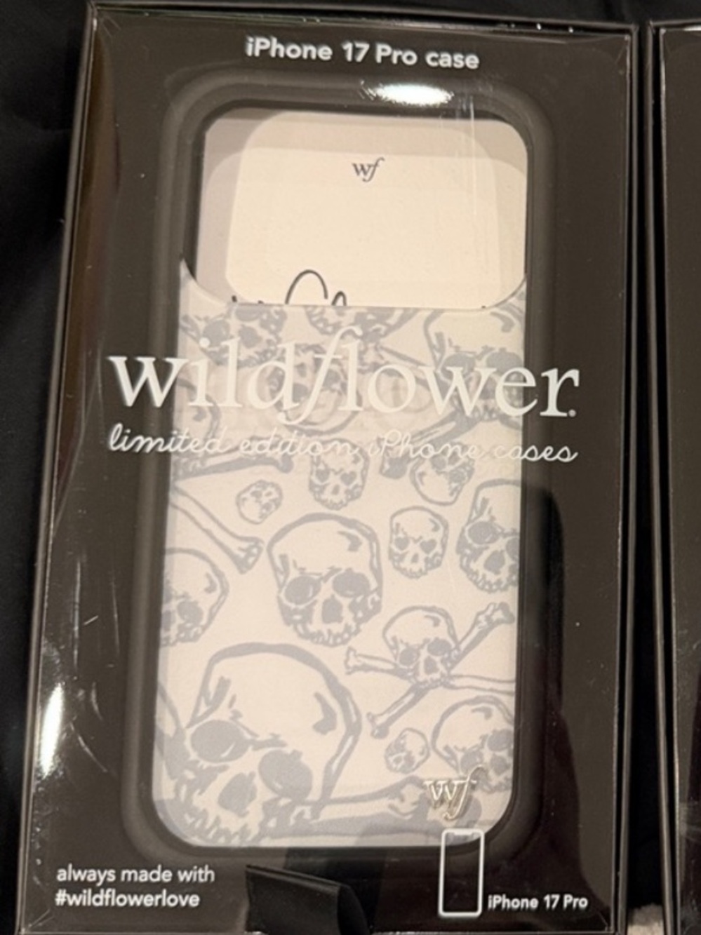 iPhone 17 Pro Wildflower cases